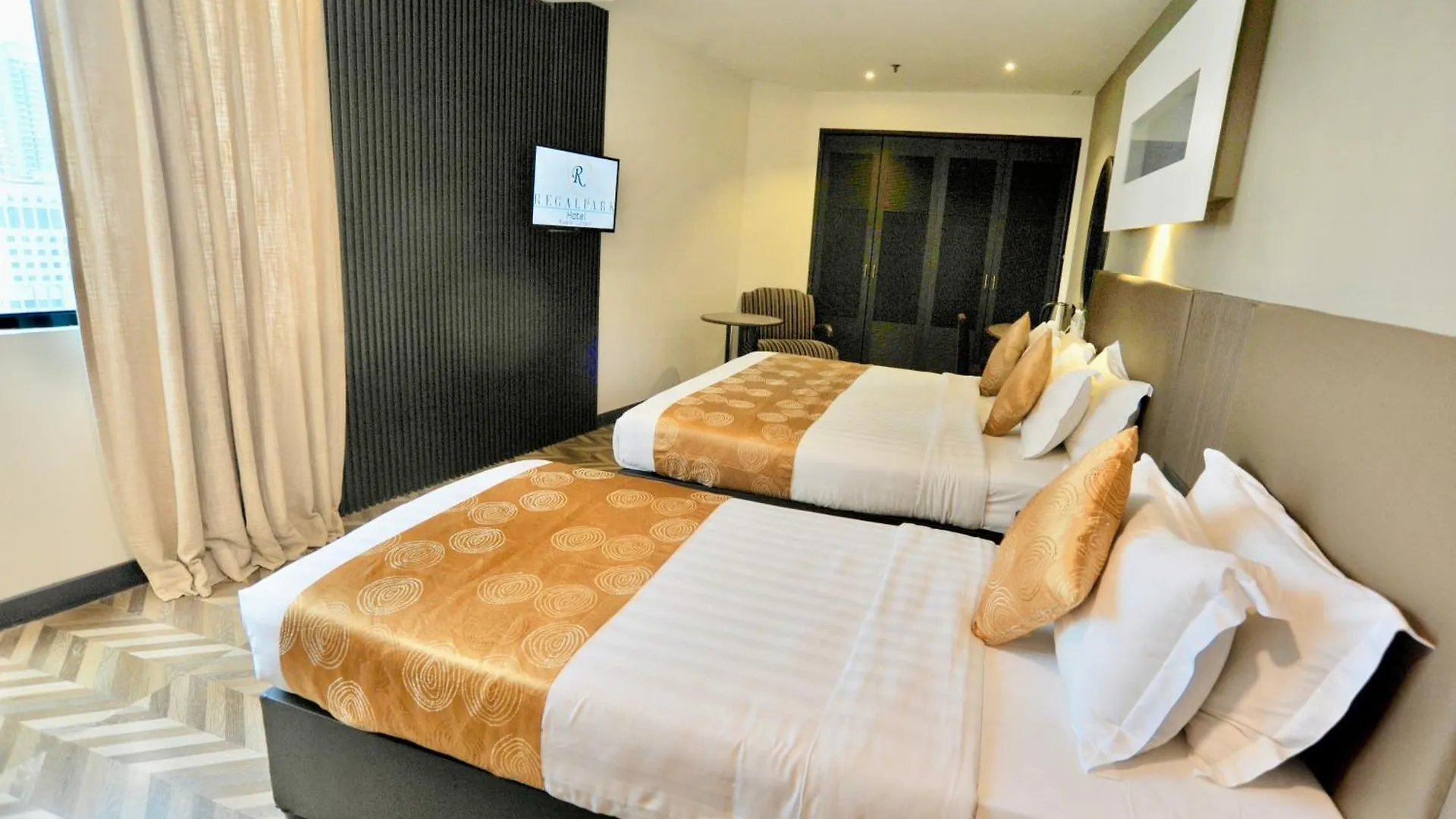 Regalpark Hotel Kuala Lumpur 3*,