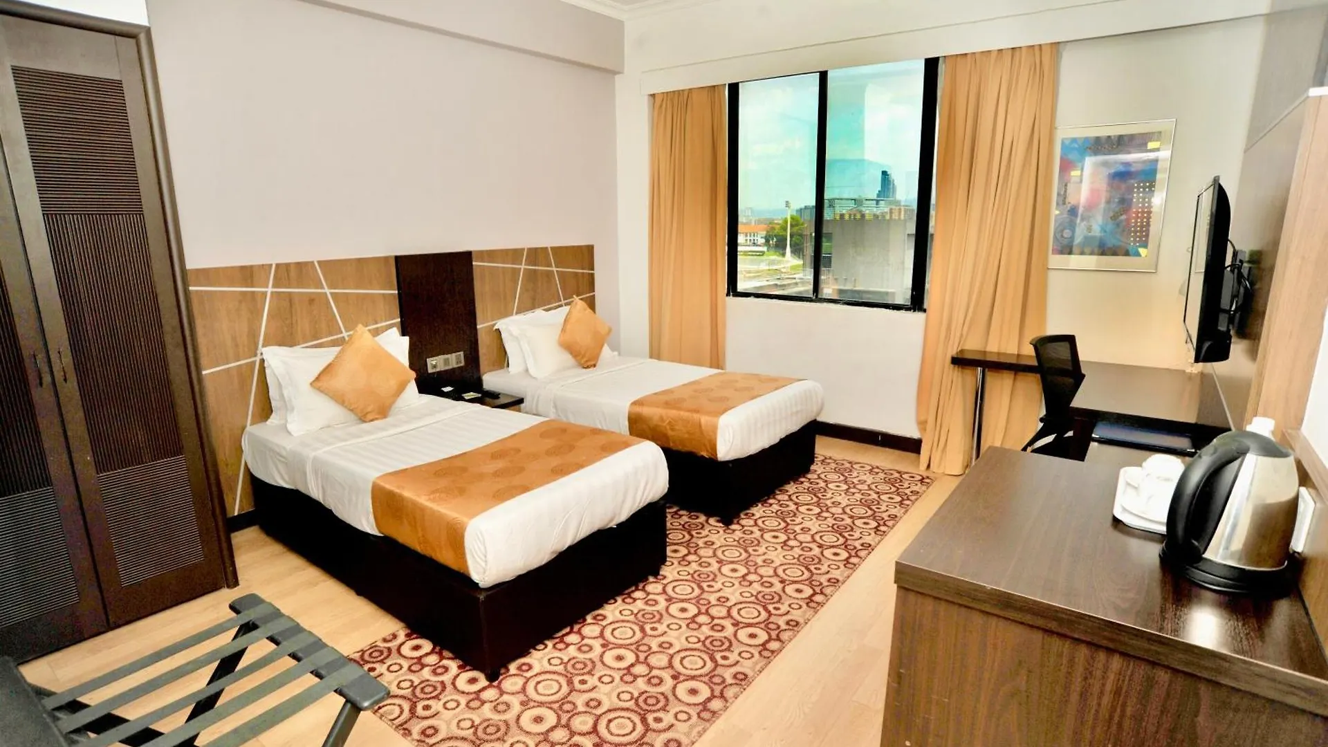 Regalpark Hotel Kuala Lumpur