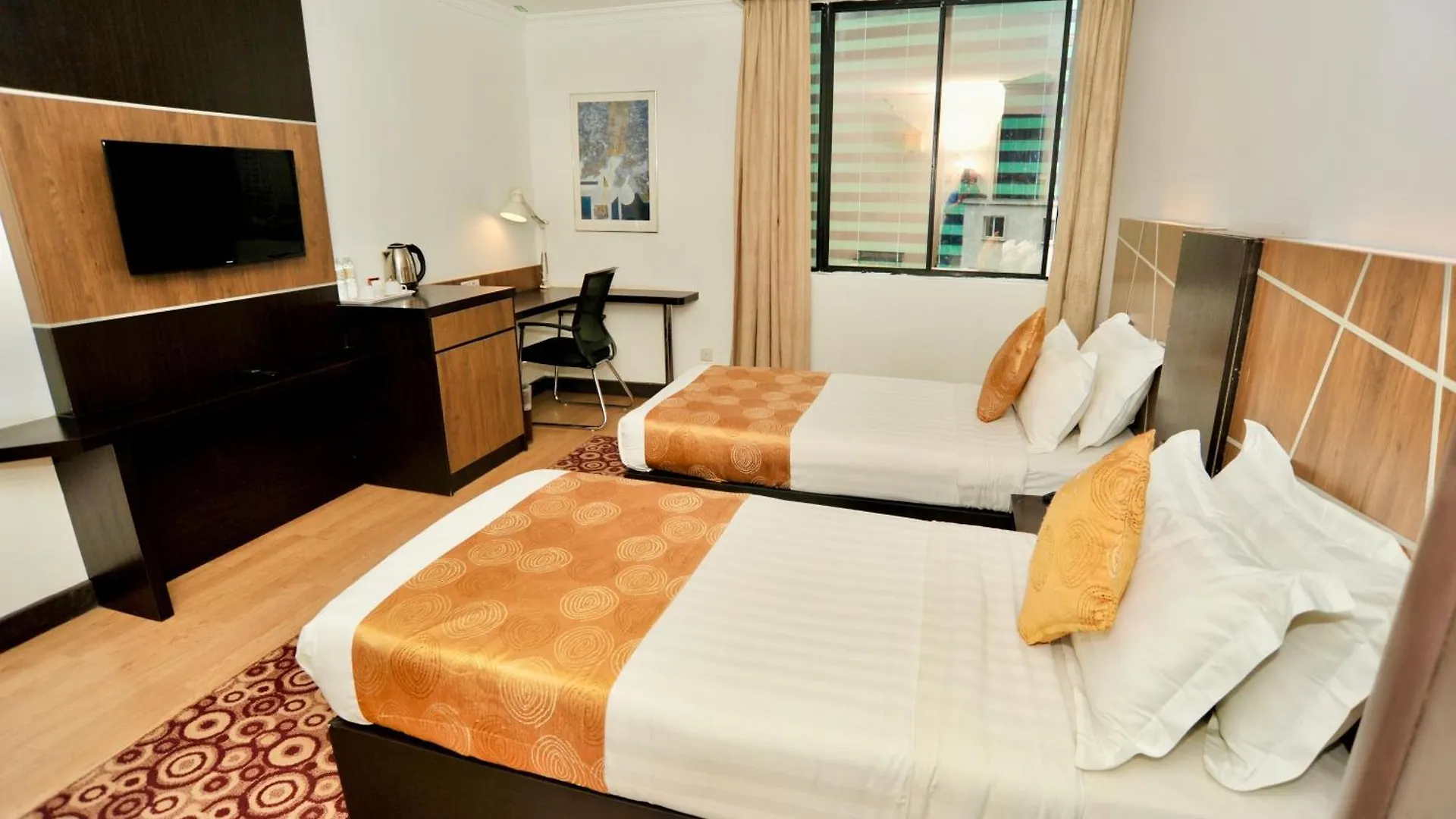 Regalpark Hotel Kuala Lumpur 3*,